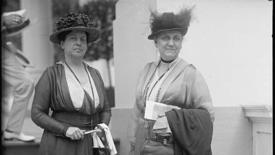 Black and white photograph of Lillian Wald and Jane Addams